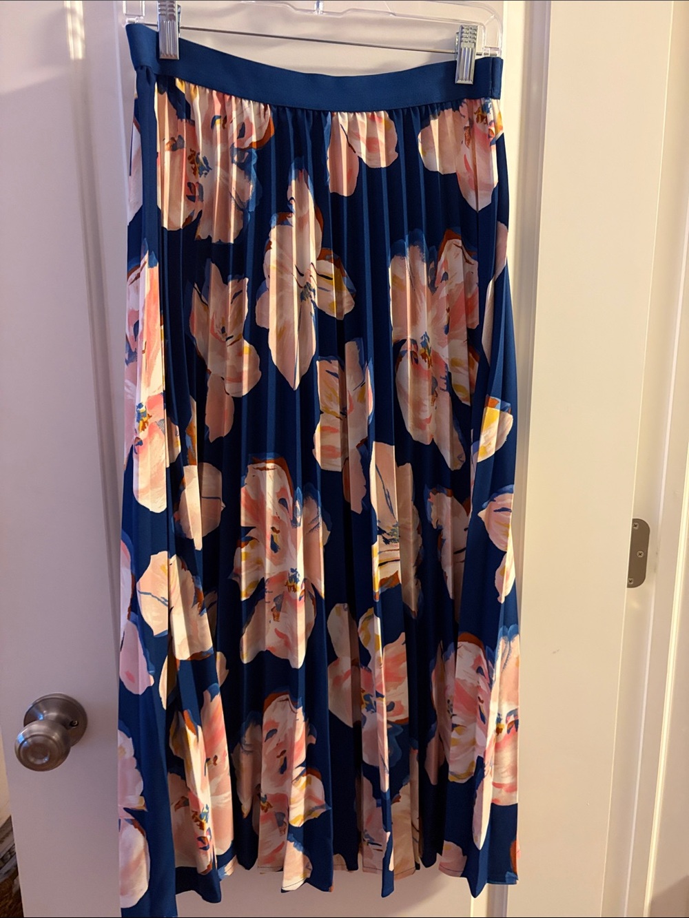 Pleated Floral Midi Skirt - Navy with Blush Floral